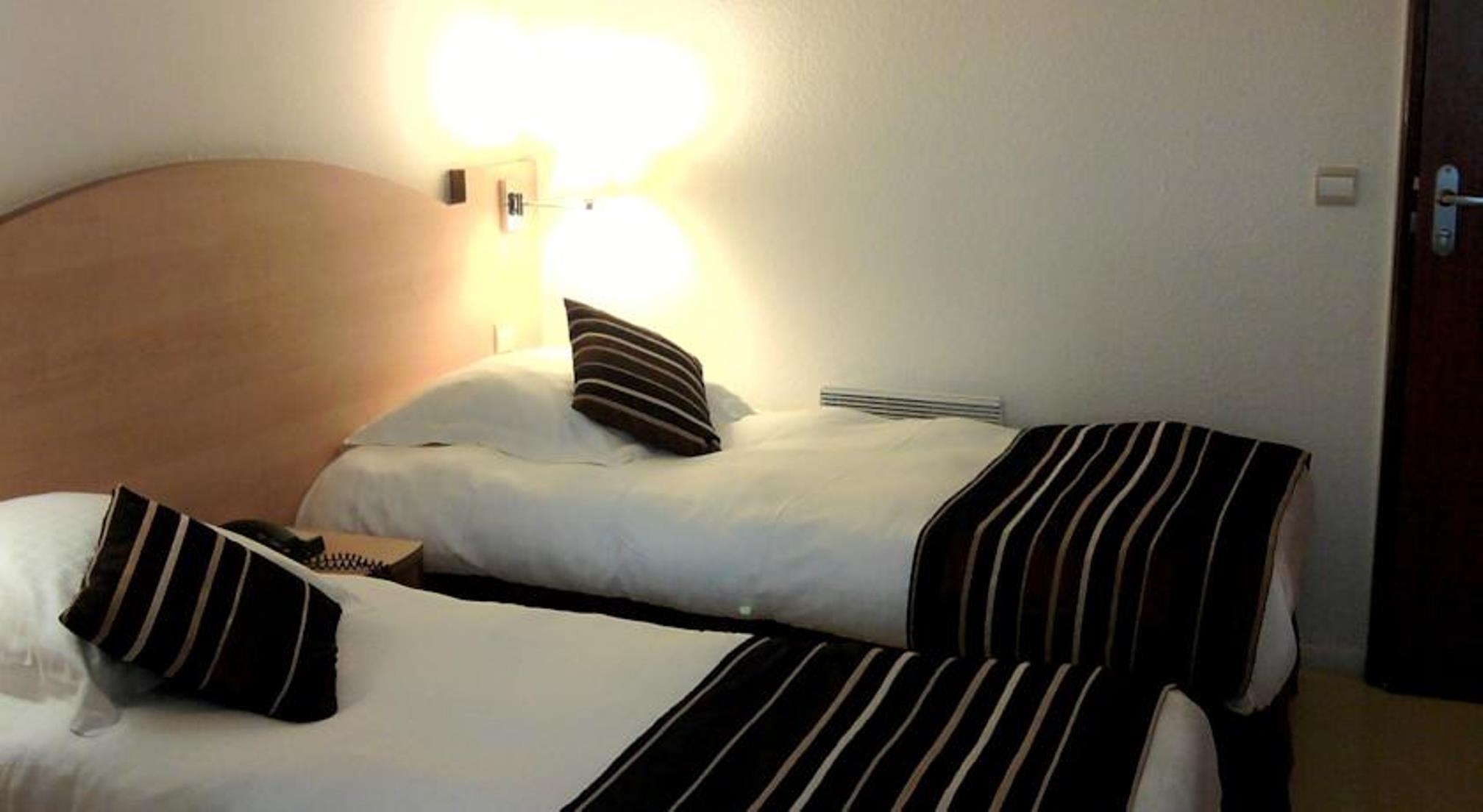 Logis Hotel Angers Sud ภายนอก รูปภาพ